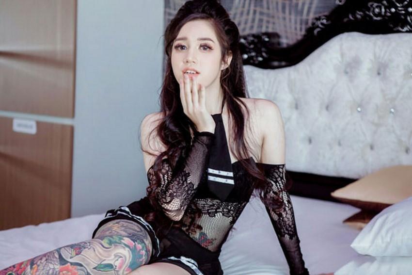 sex thủ dâm trong ký túc xá Chuyến du lịch gia đình loạn luân